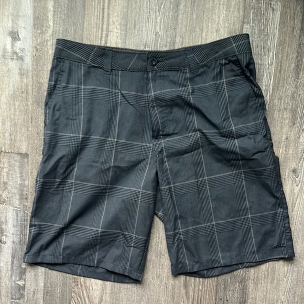 O'Neill shorts Men's Black Gray size 38 Plaid Shorts